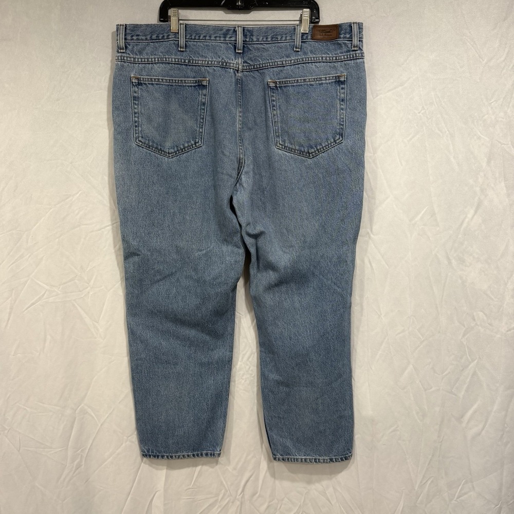 LL Bean Jeans Mens 44x30 Blue Classic Fit Straight Leg Medium Wash Denim